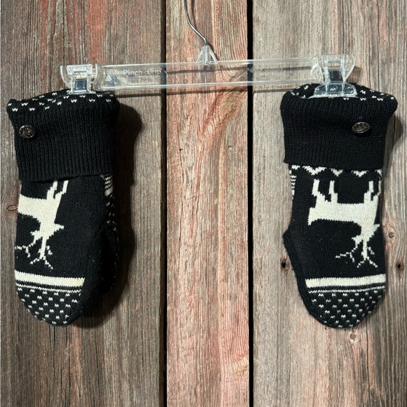 Mackinac Mittens Knit with Deer Pattern Back and White - Picture 2 of 6